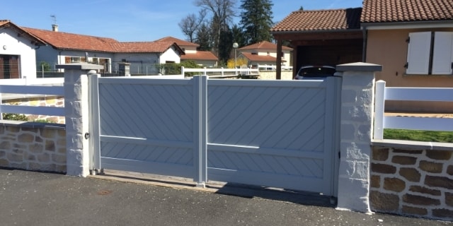 portail pvc